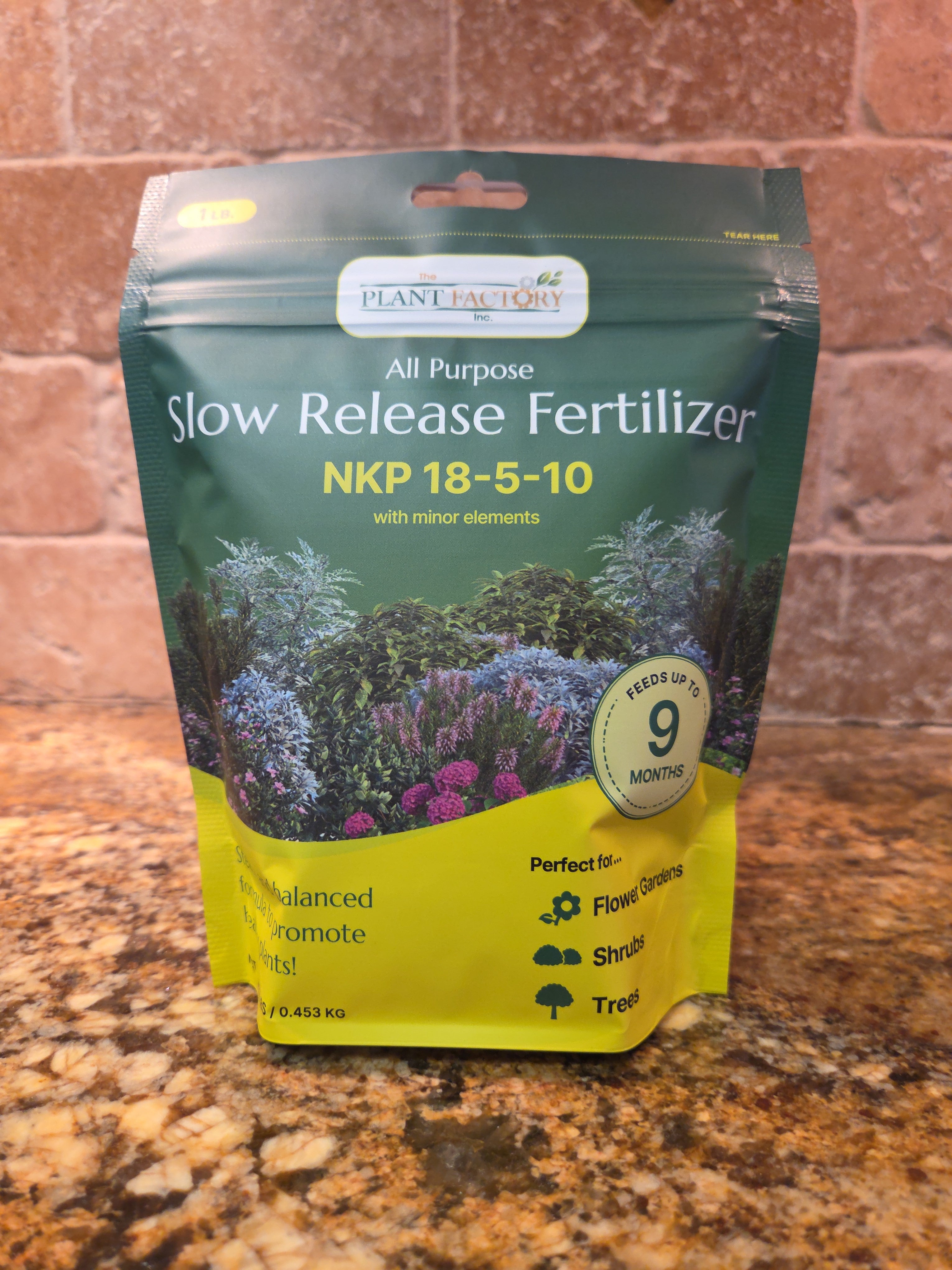 All purpose slow release fertilizer pouch, NPK 18-5-10 with minor elements